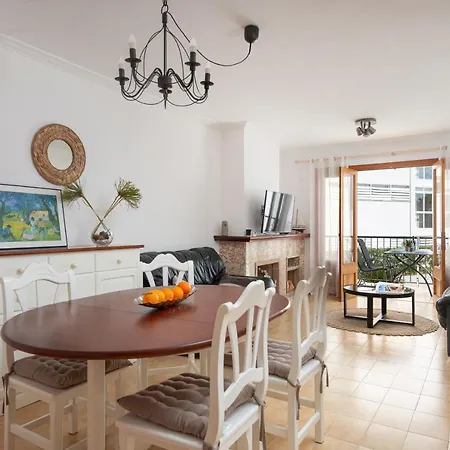 Al Pujol Apartment *